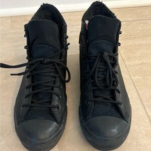Men’s Converse Mountain Club Black Leather Gore-Tex Lined  Hightop Sneakers GUC